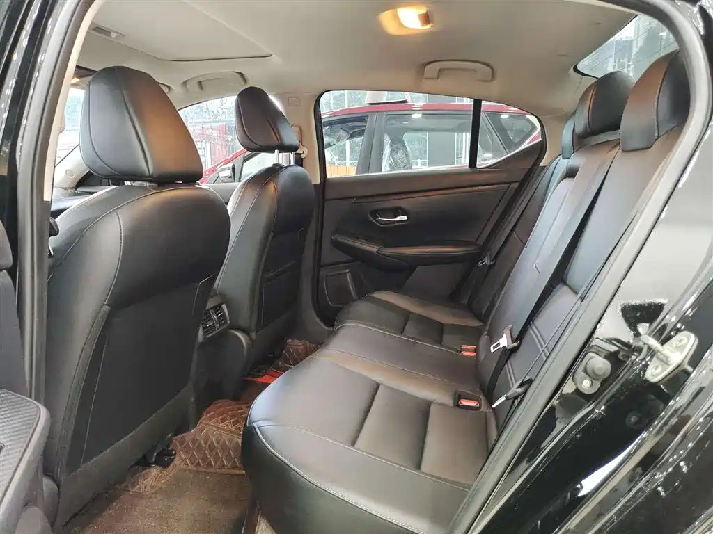 NISSAN SYLPHY 2021
