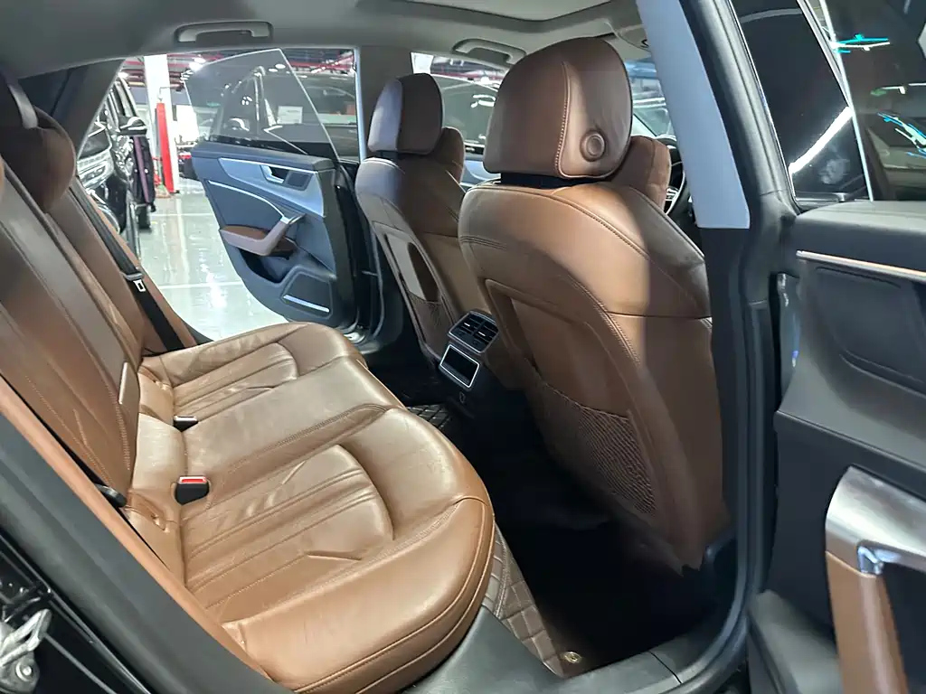 AUDI A7 2021