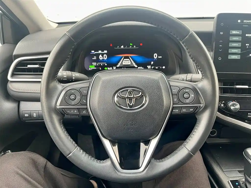 TOYOTA CAMRY 2021