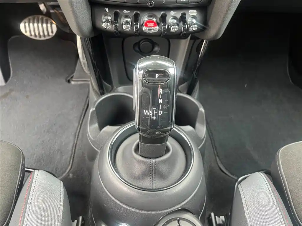 MINI JCW 2021