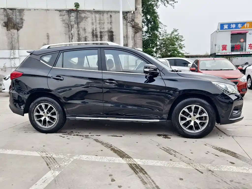 BYD SONG 2016