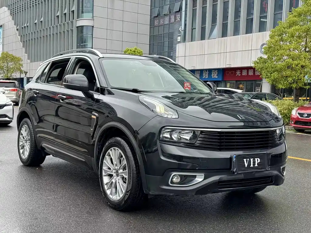 LYNK&CO 01 2018