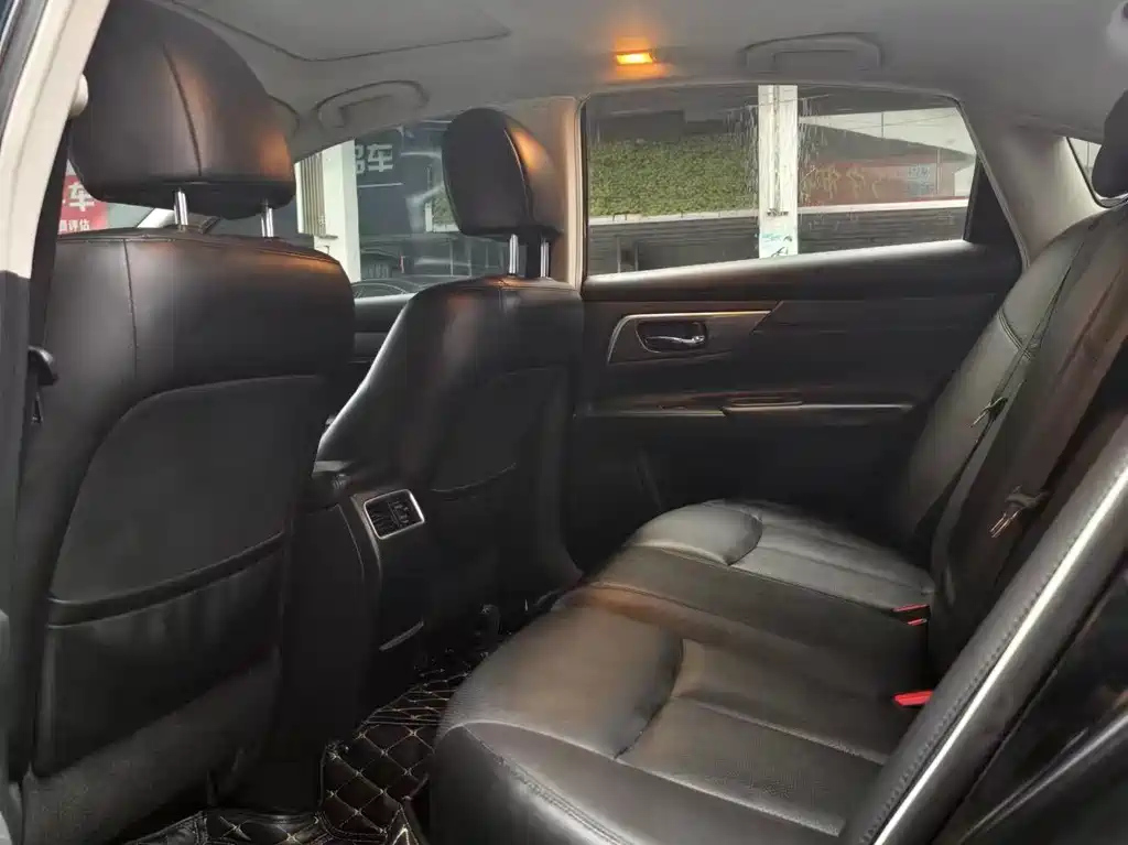 NISSAN TEANA 2016
