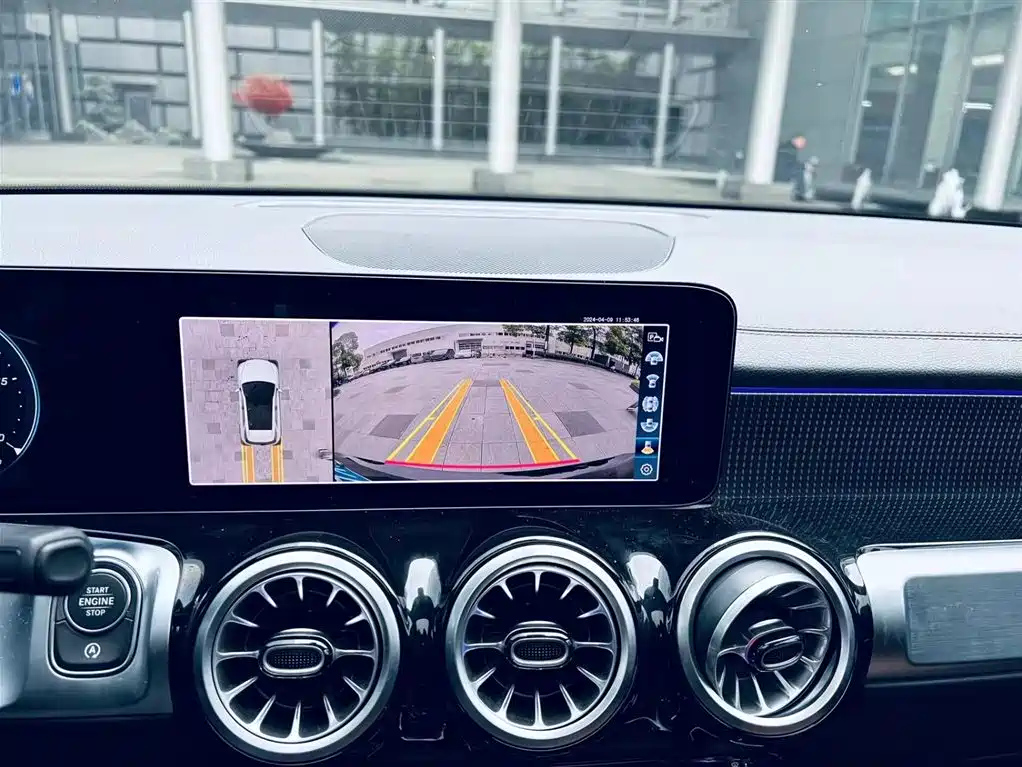 MERCEDES BENZ GLB 2022