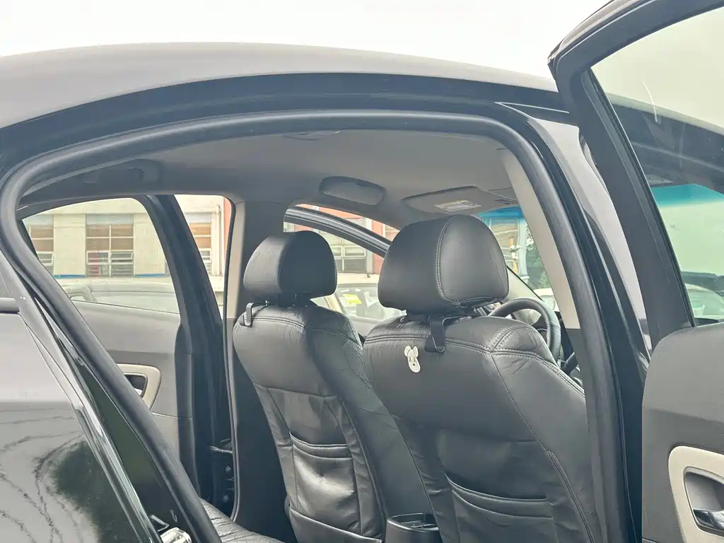 CHEVROLET CRUZE 2011