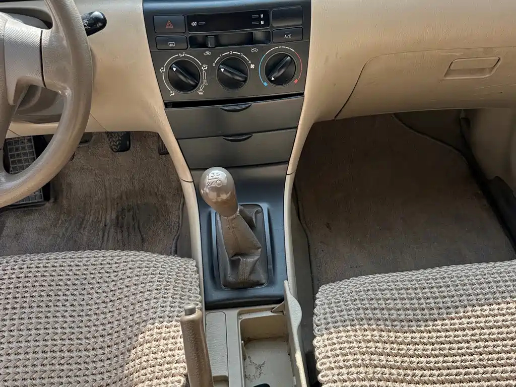 TOYOTA COROLLA 2008