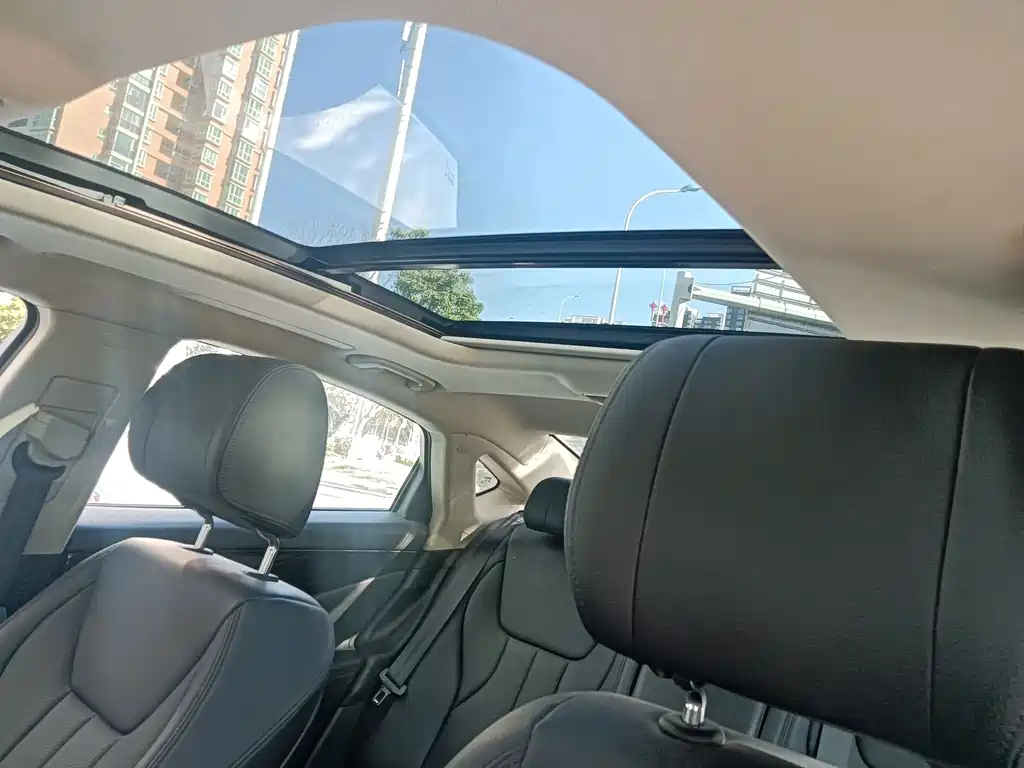 GEELY AUTO BORUI 2016