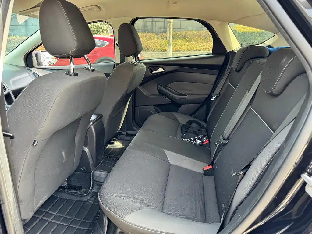 FORD FOCUS 2013