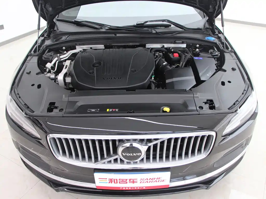VOLVO S90 2021