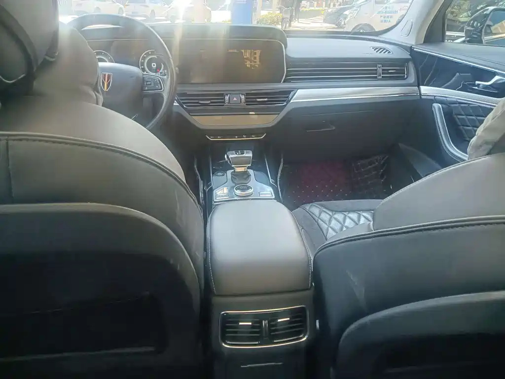 HONGQI HS5 2020