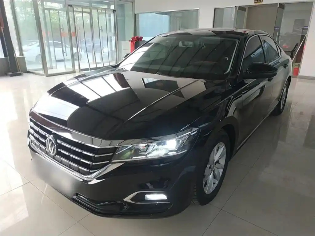 VOLKSWAGEN PASSAT 2019