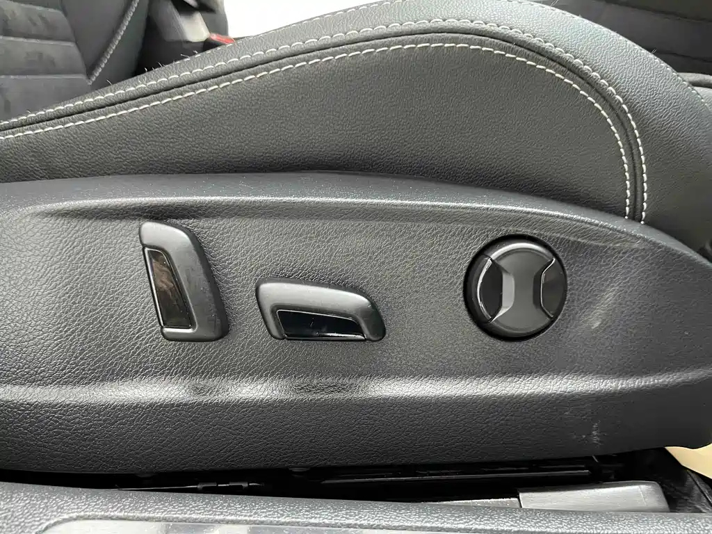 VOLKSWAGEN MAGOTAN 2022