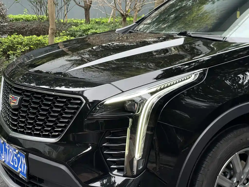 CADILLAC XT4 2021