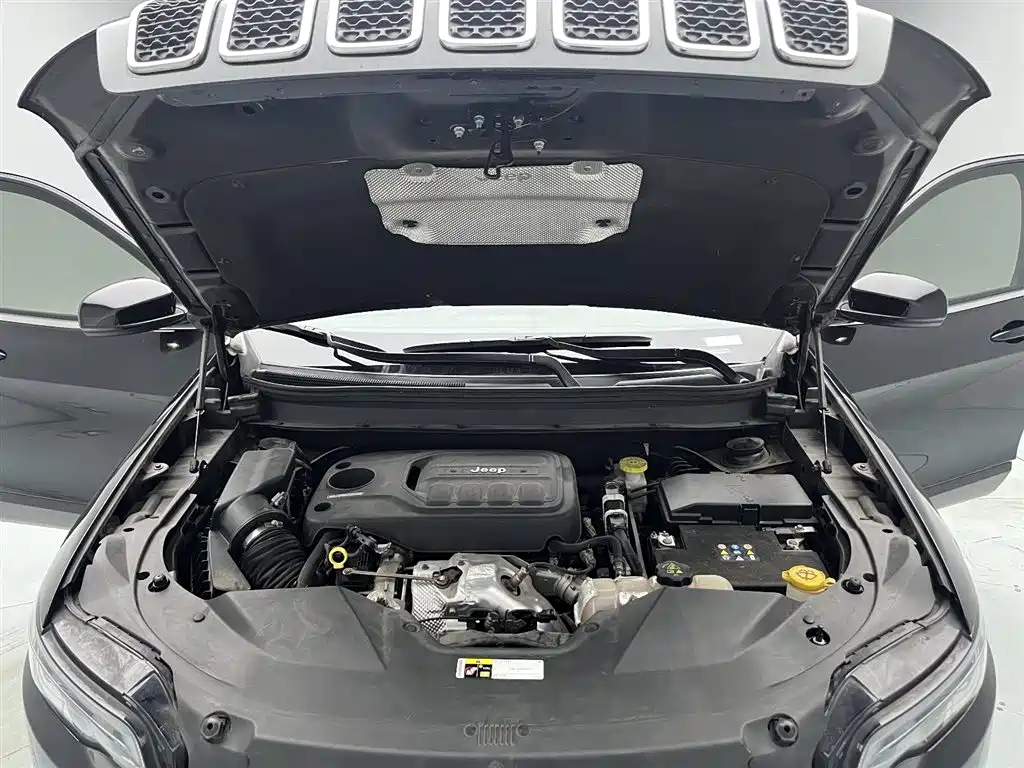 JEEP CHEROKEE 2019