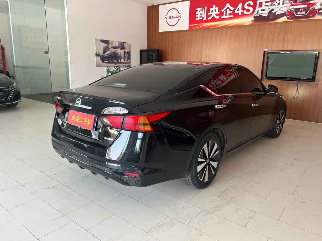 NISSAN TEANA 2021