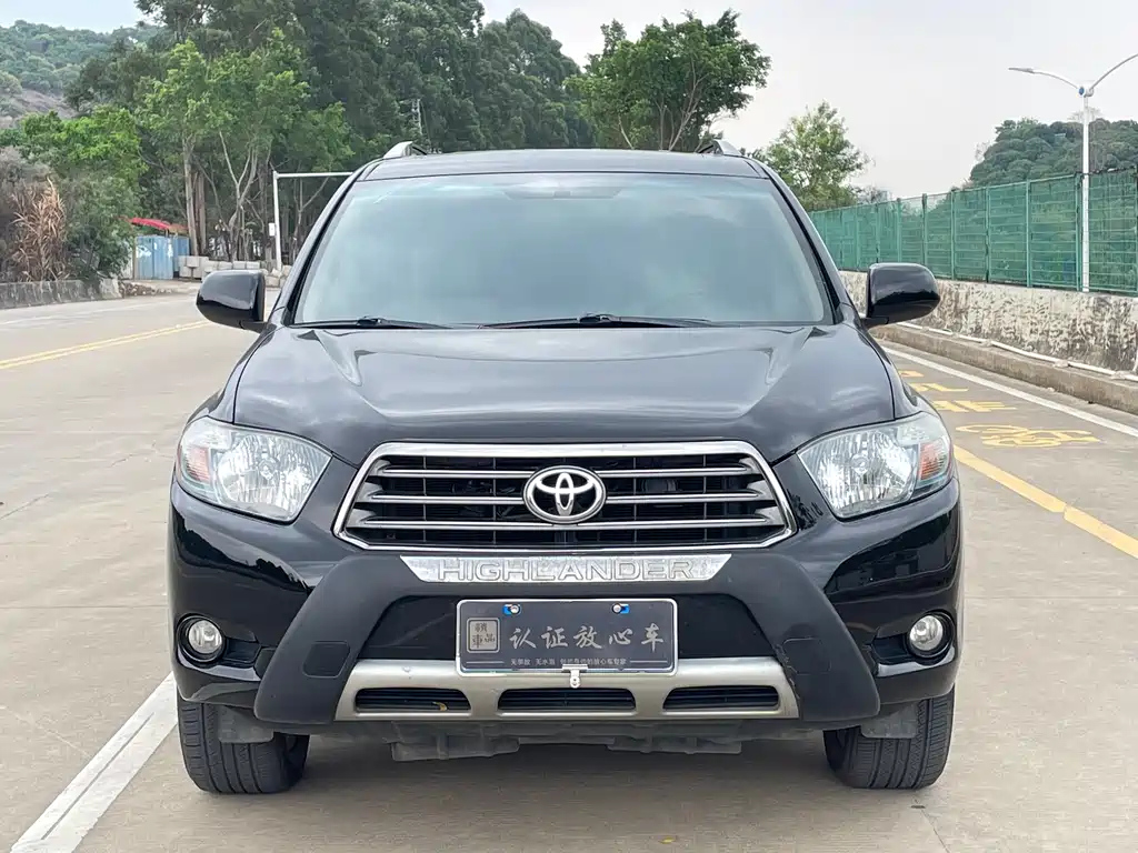 TOYOTA HIGHLANDER 2010