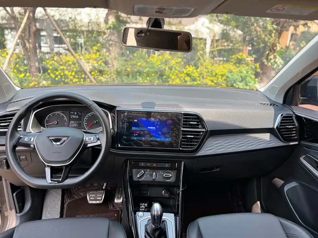 JETTA VS5 2021