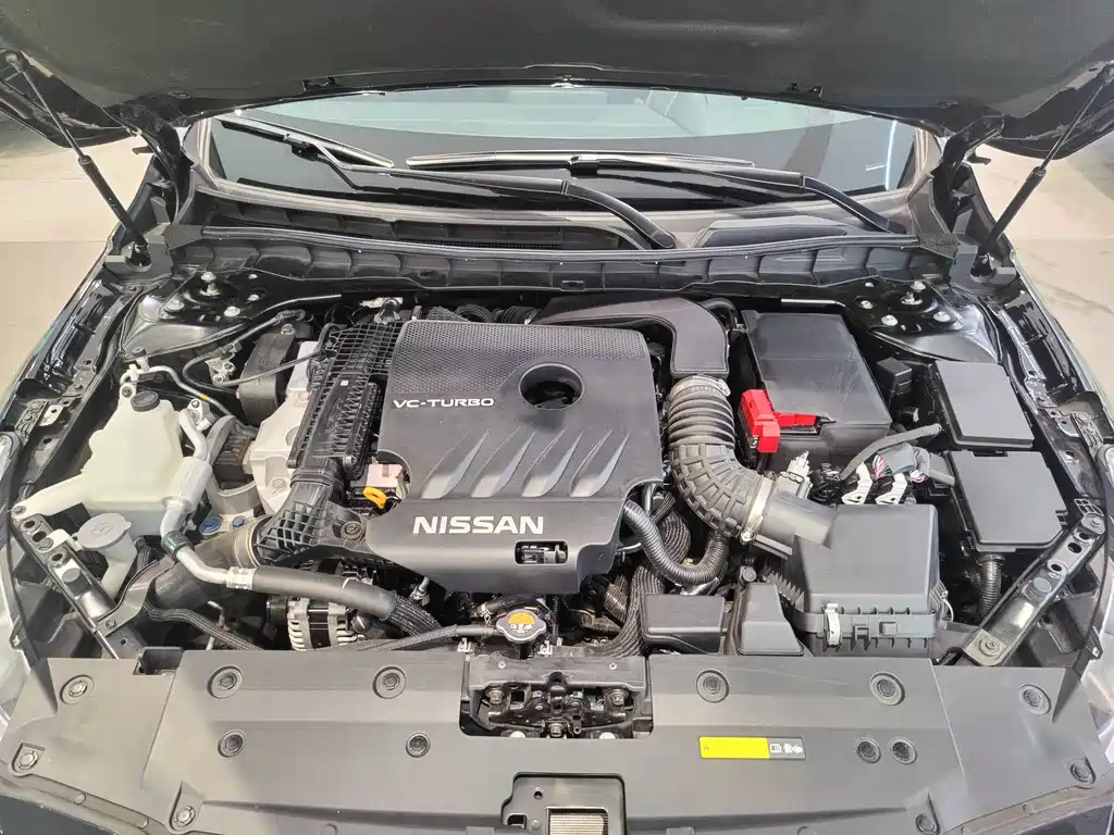 NISSAN TEANA 2022