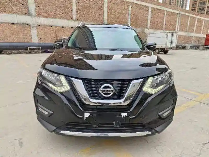 NISSAN X-TRAIL 2018