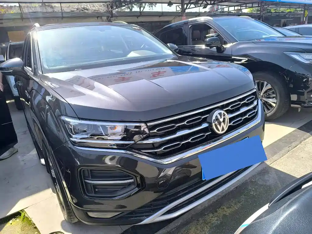 VOLKSWAGEN TAYRON 2020