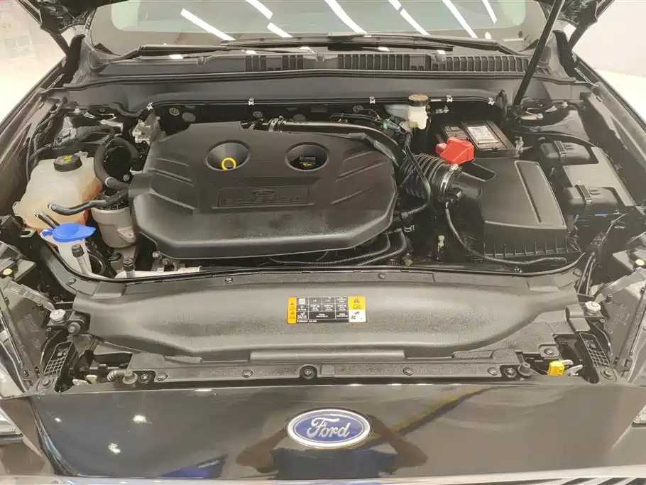 FORD MONDEO 2021