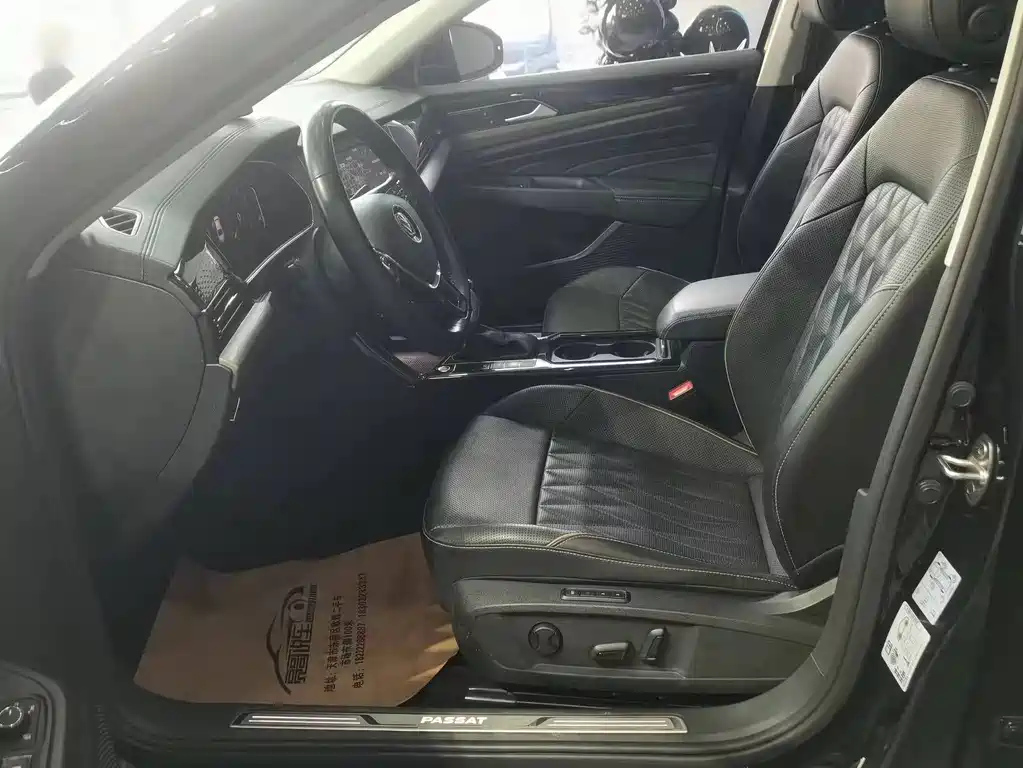 VOLKSWAGEN PASSAT 2020