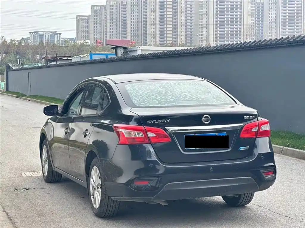 NISSAN SYLPHY 2020
