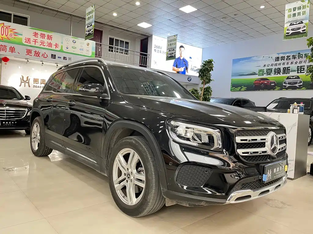 MERCEDES BENZ GLB 2021