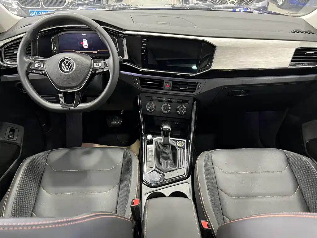 VOLKSWAGEN TAYRON 2021