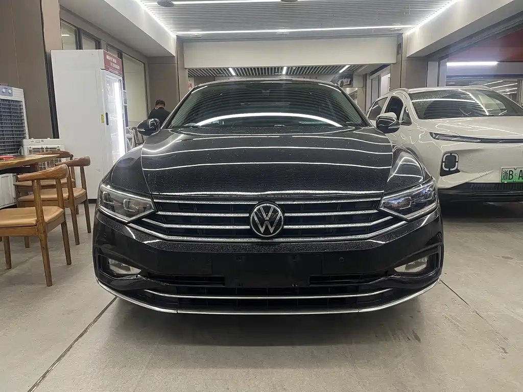 VOLKSWAGEN MAGOTAN 2021