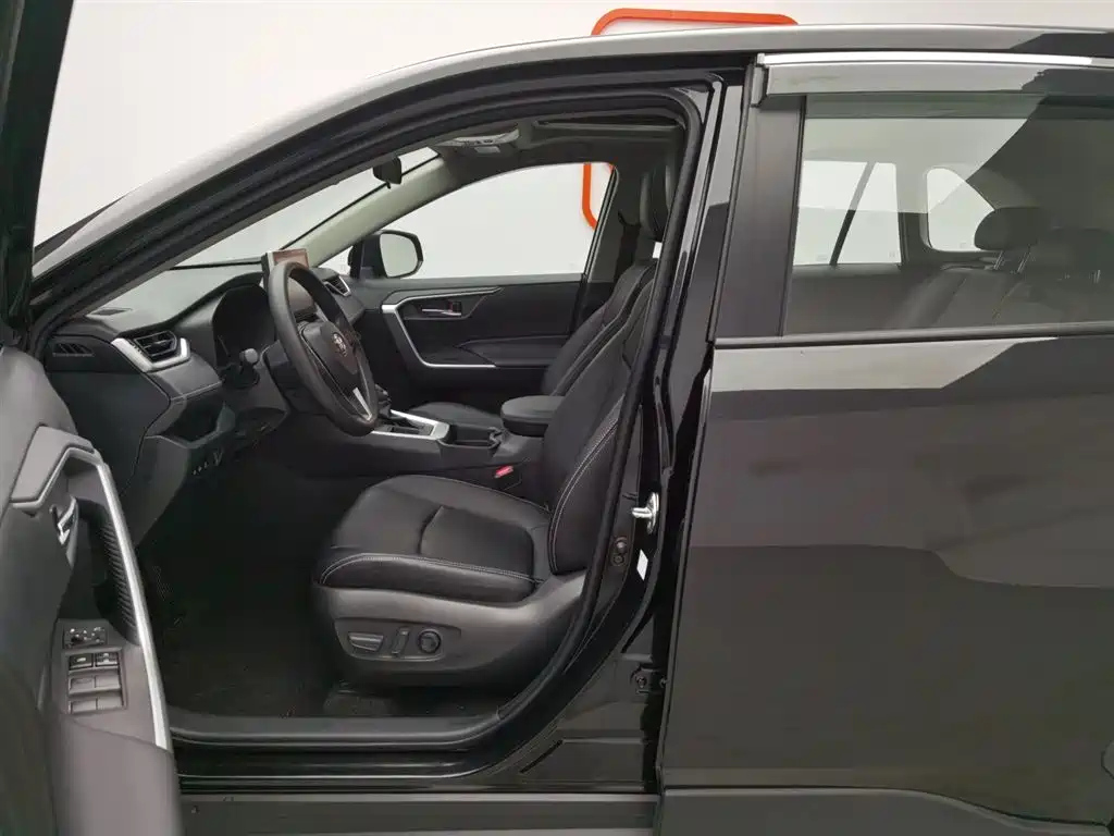 TOYOTA RAV4 RONGFANG 2021