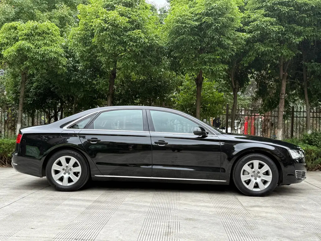 AUDI A8 2013