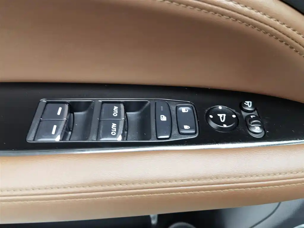 HONDA UR-V 2017