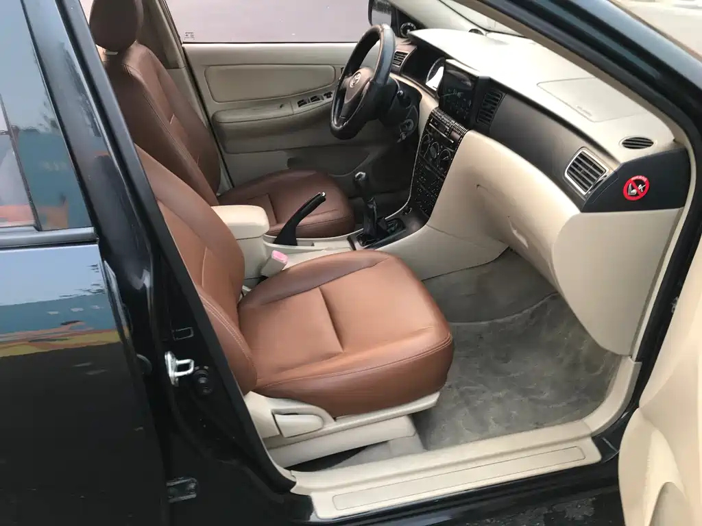 TOYOTA COROLLA 2013
