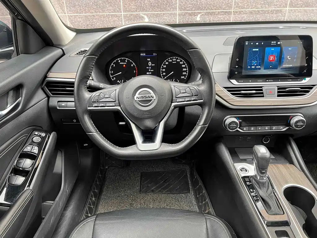 NISSAN TEANA 2021
