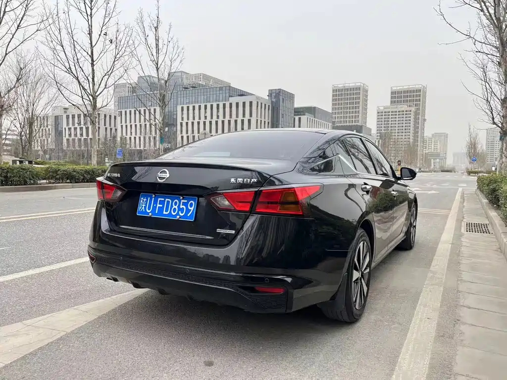 NISSAN TEANA 2021