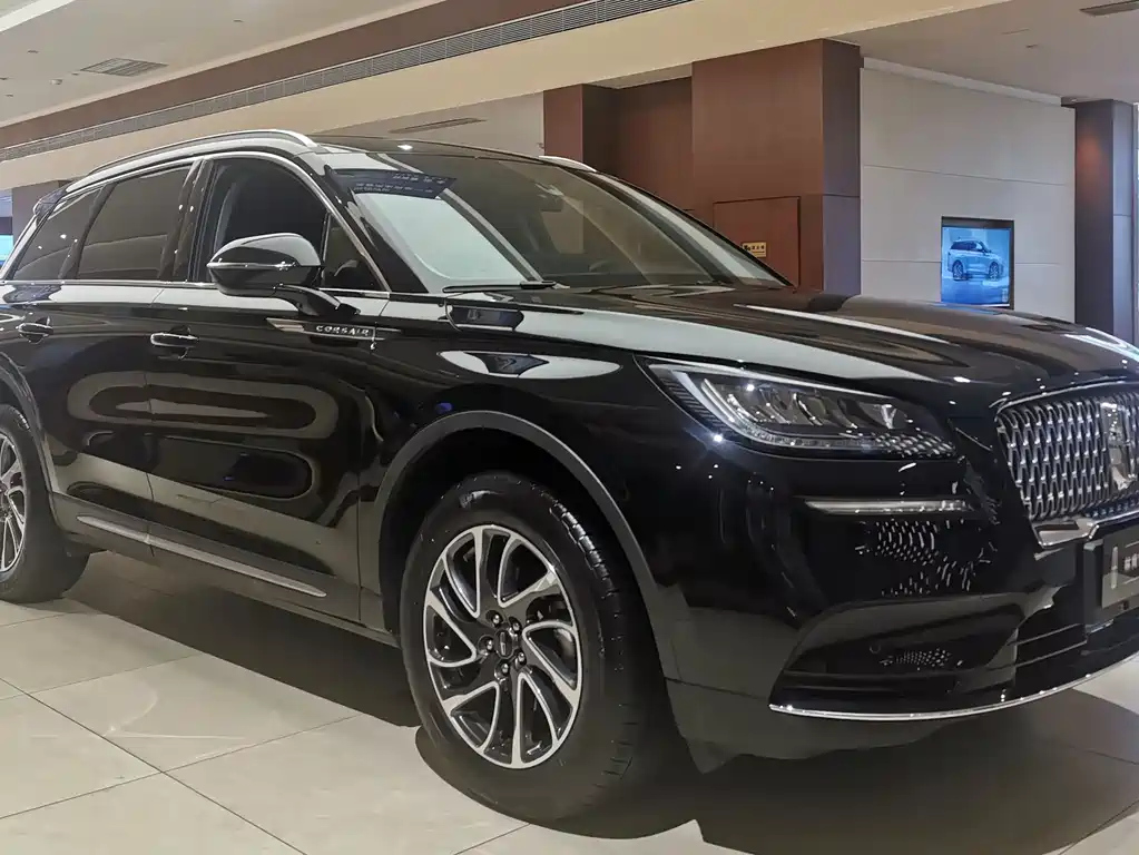 LINCOLN ADVENTURER 2021