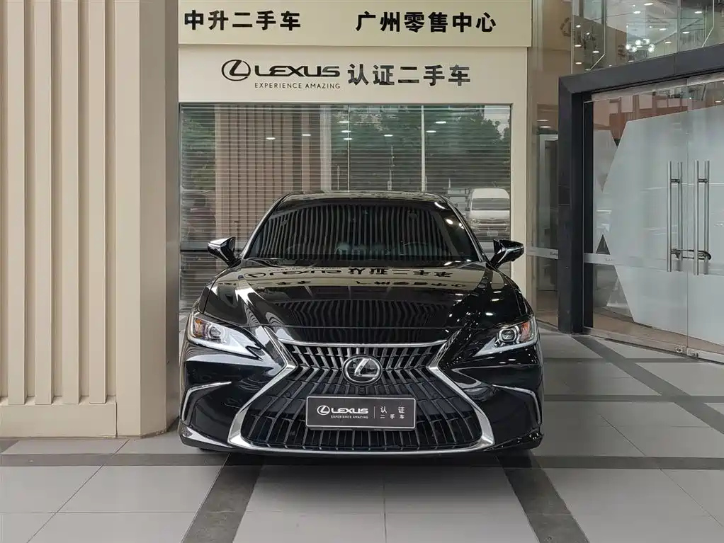 LEXUS ES 2022