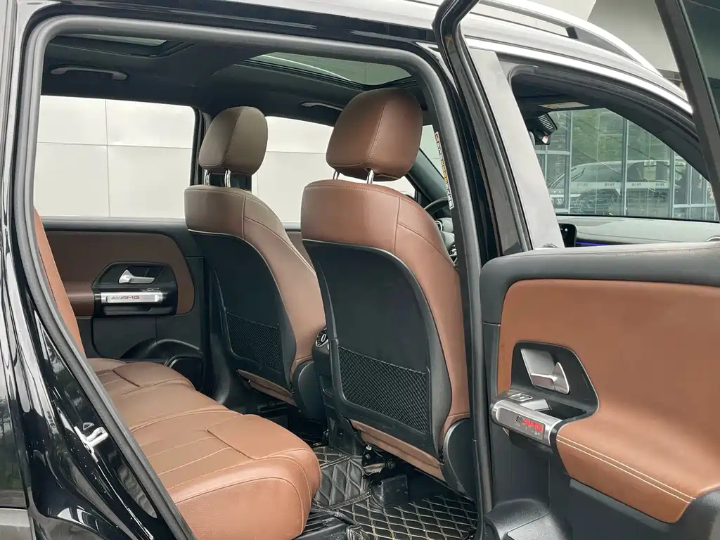 MERCEDES BENZ GLB 2021