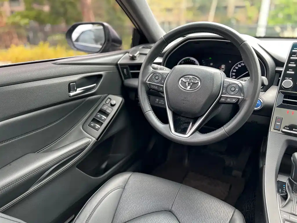 TOYOTA AVALON 2022