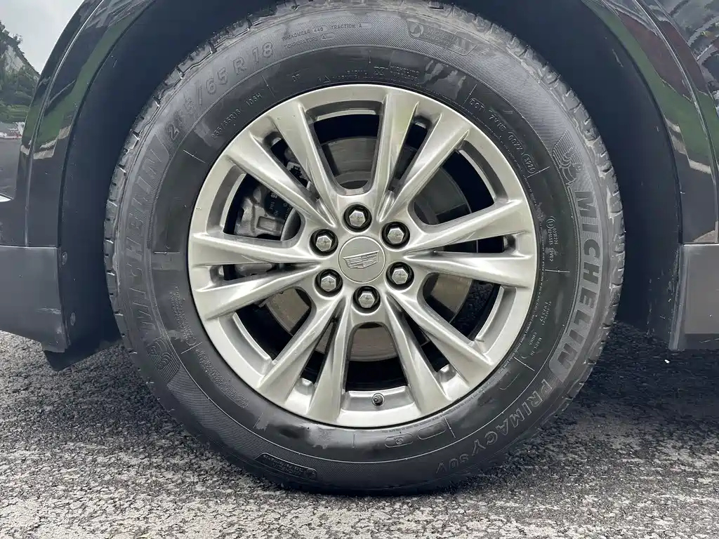 CADILLAC XT5 2021