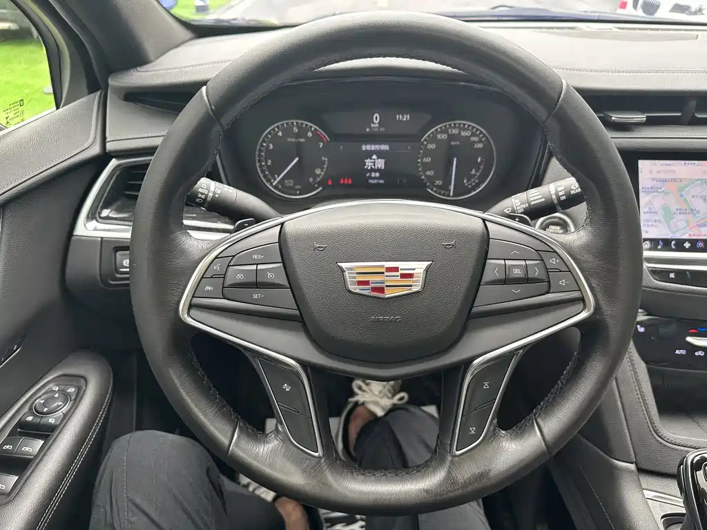 CADILLAC XT5 2021