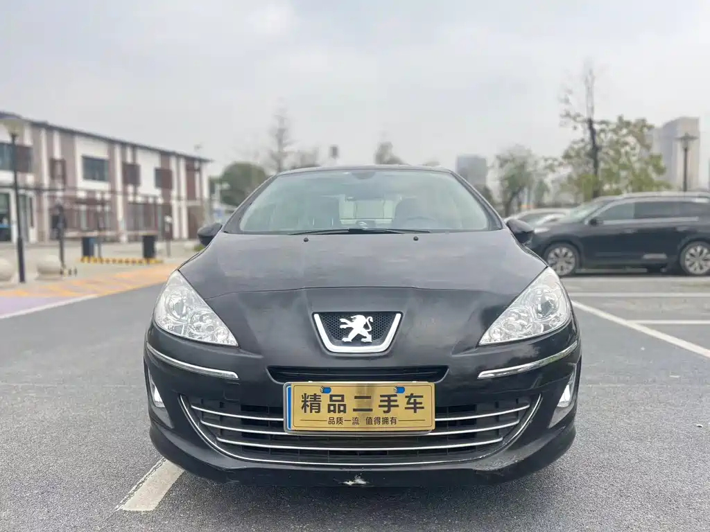PEUGEOT 408 2011