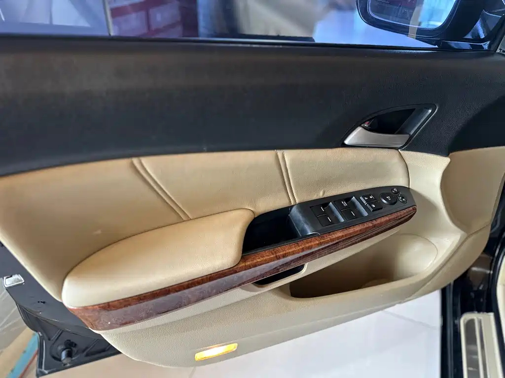 HONDA ACCORD 2011