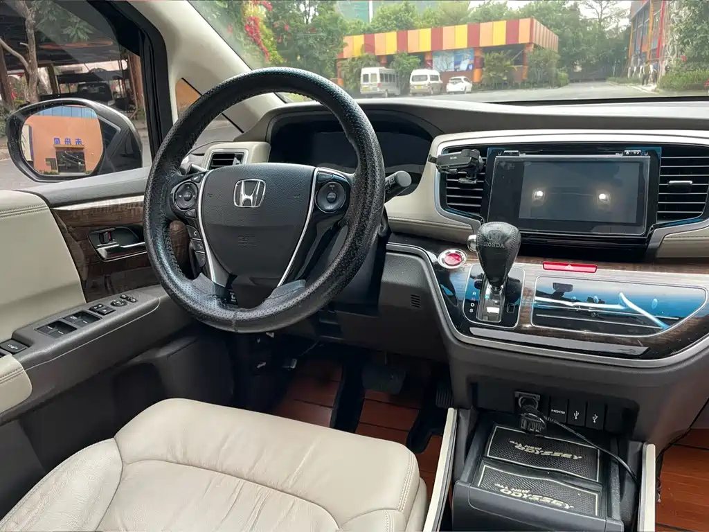 HONDA ODYSSEY 2016