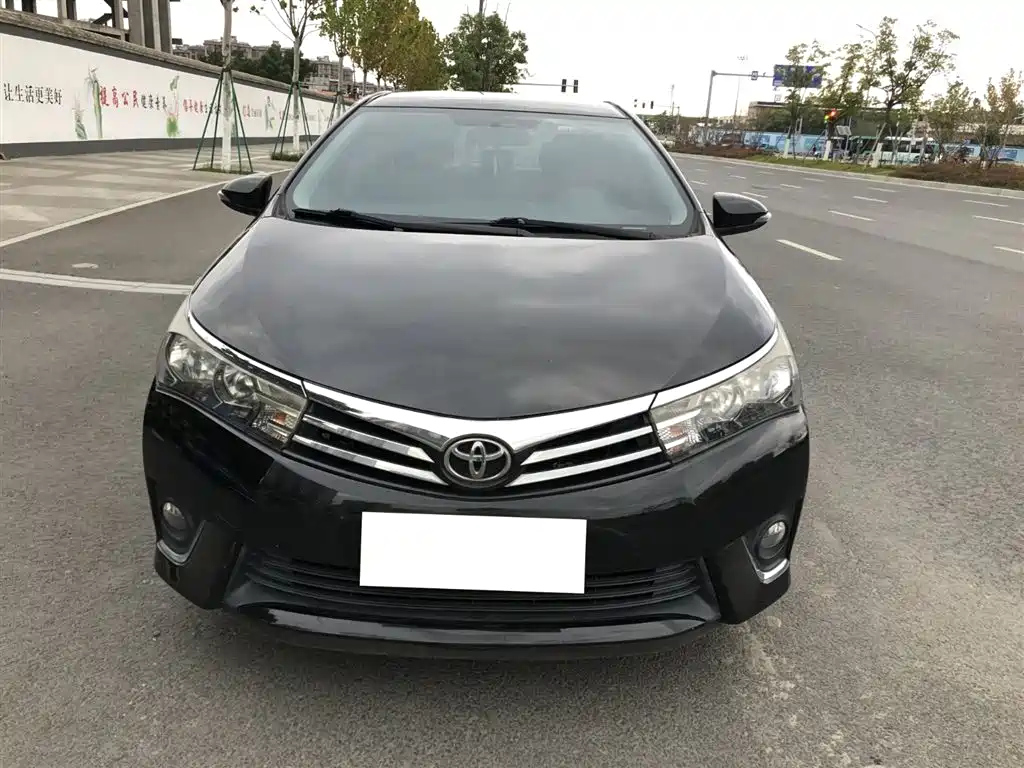 TOYOTA COROLLA 2015