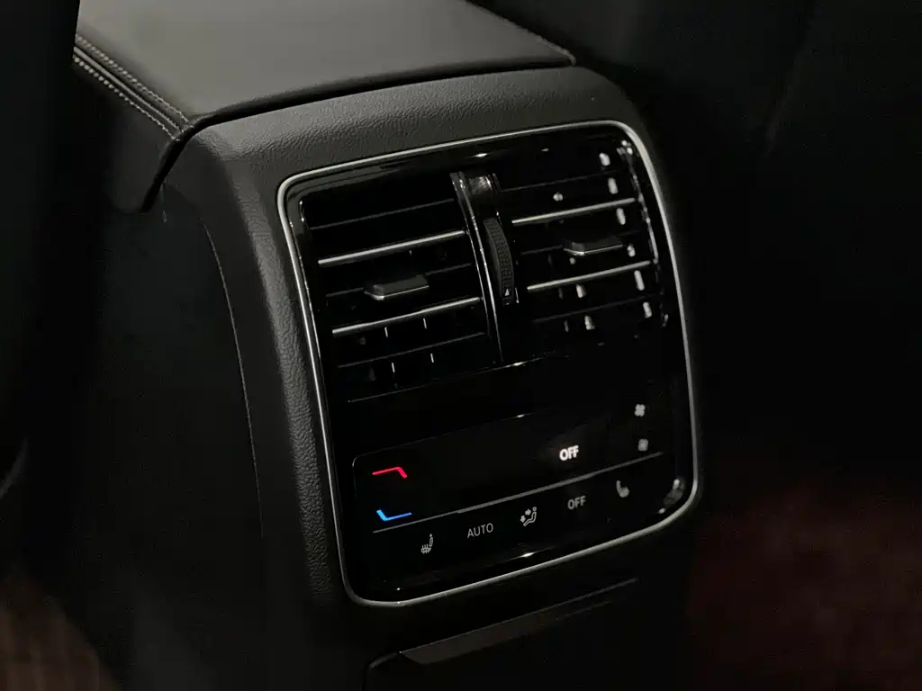 VOLKSWAGEN MAGOTAN 2022