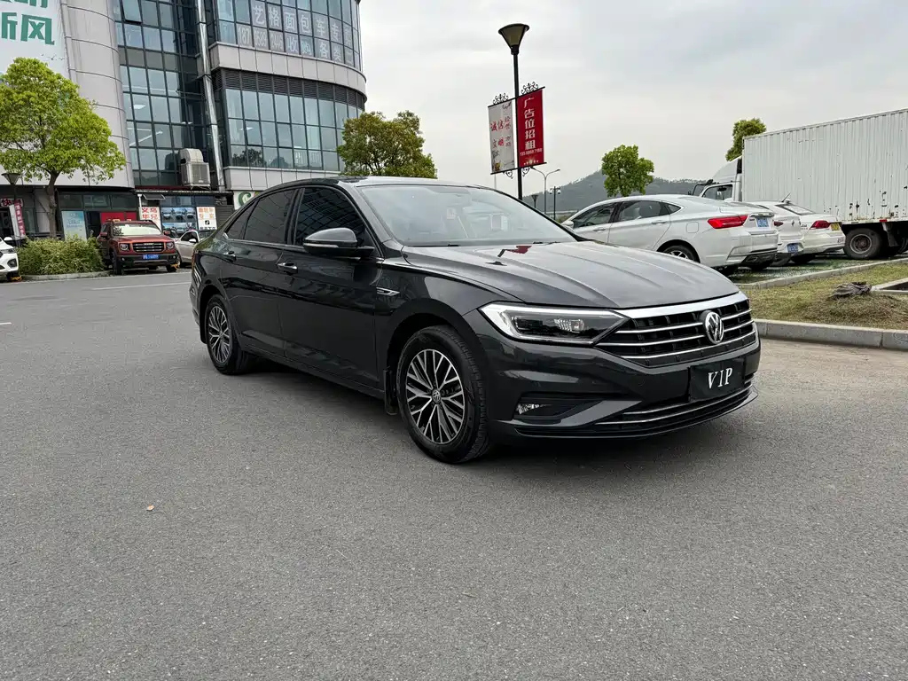 VOLKSWAGEN SAGITAR 2021