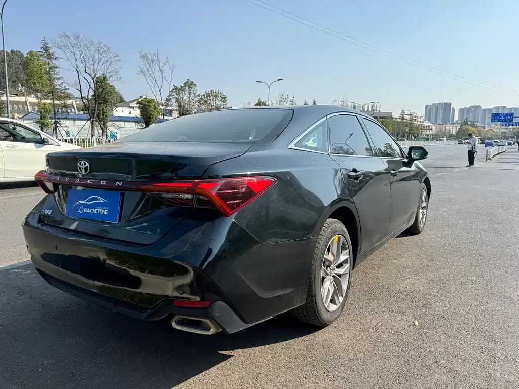 TOYOTA AVALON 2021