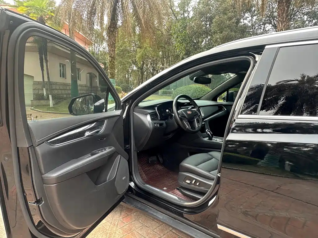 CADILLAC XT5 2020